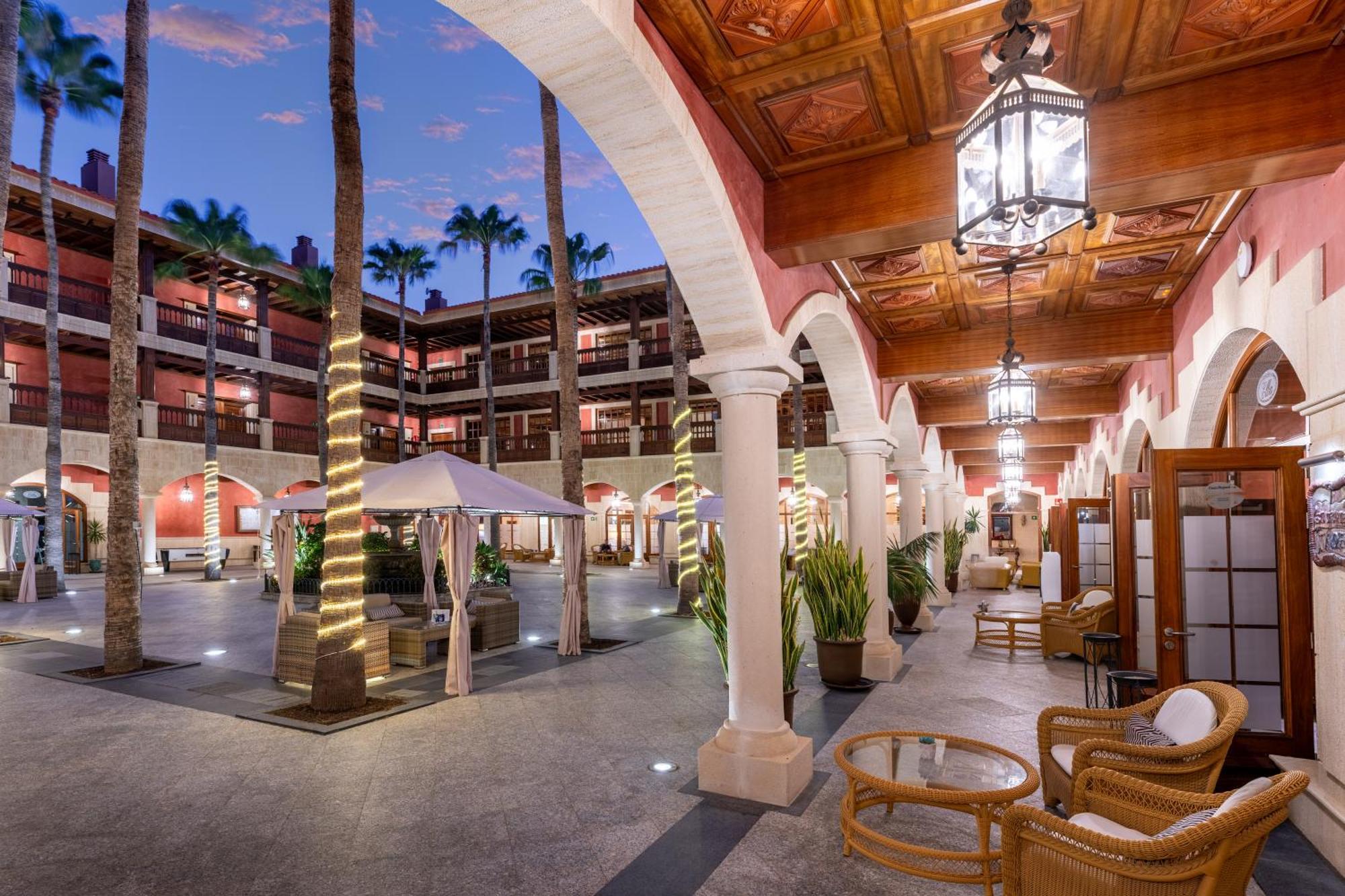 Elba Palace Golf Boutique Hotel - Adults Only 칼레타데푸스테 외부 사진