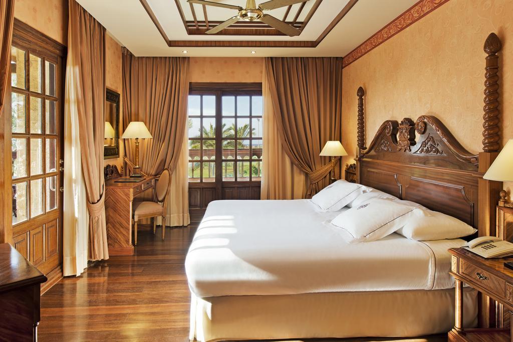 Elba Palace Golf Boutique Hotel - Adults Only 칼레타데푸스테 객실 사진